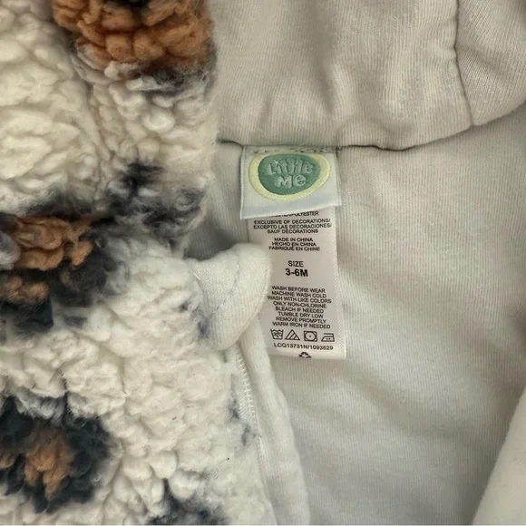 Little Me Fuzzy 3-6M Leopard Print Footie - Picture 6 of 6